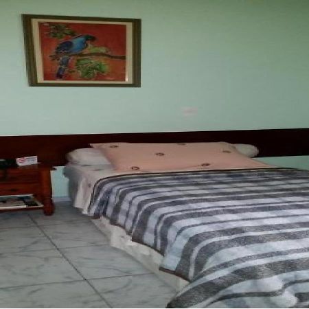 Krystal Hotel Manaus Esterno foto